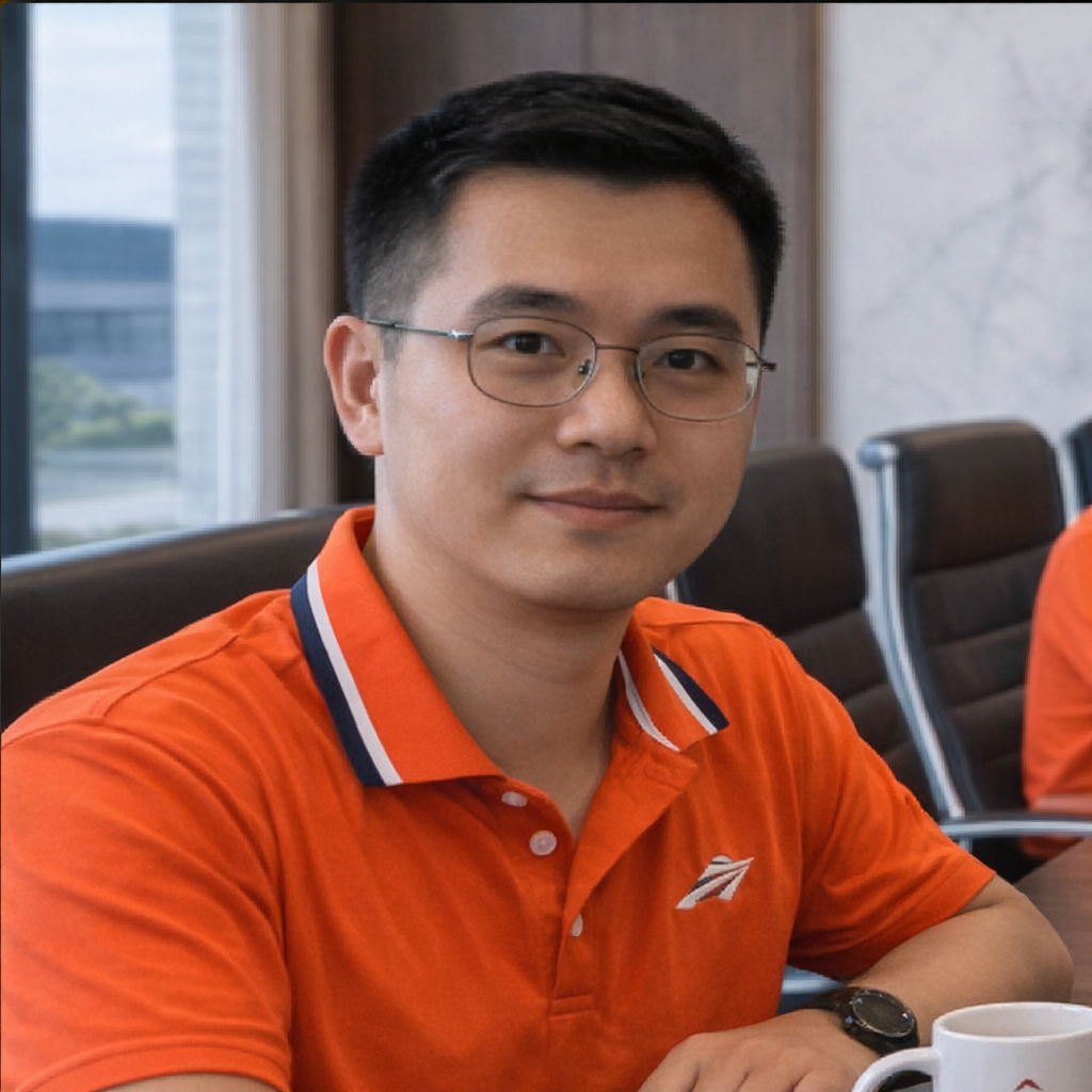 Customer service representative from Wokeli bandsaw blade manufacturer export team